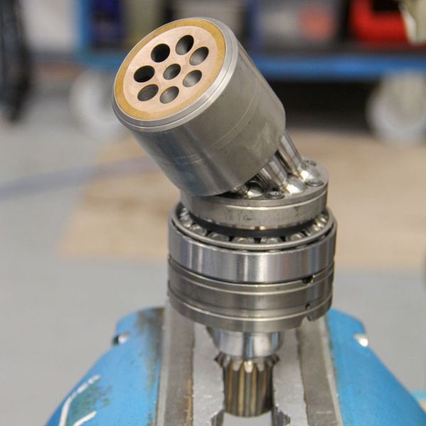 revision-motoren-mak-lokomotive-sbb-schenker-hydraulik-ag-53FA170F4-24E1-F11B-80A8-FBCC8A24AE87.jpg