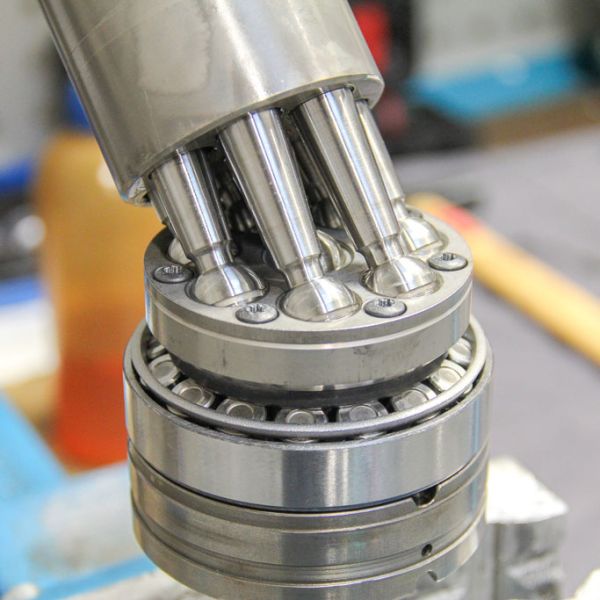 revision-motoren-mak-lokomotive-sbb-schenker-hydraulik-ag-77B3BE1D2-77BA-53FC-2AE2-17808A41F436.jpg