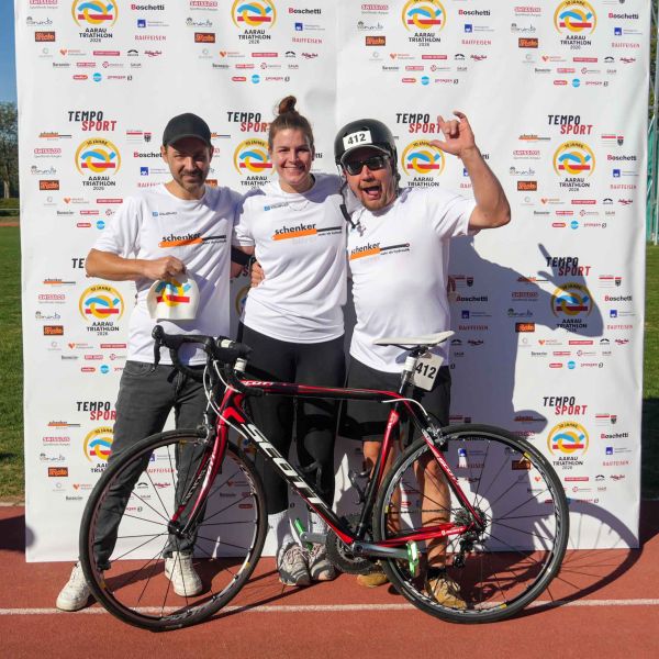 aarau-triathlon-schenker77A392C51-967E-3867-C11A-504BDE6EEDCD.jpg