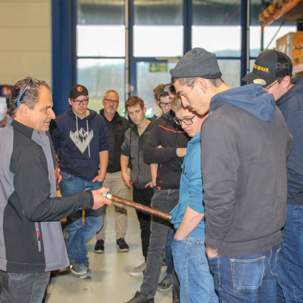 Besuch Berufsschule Sursee Schenker Hydraulik AG