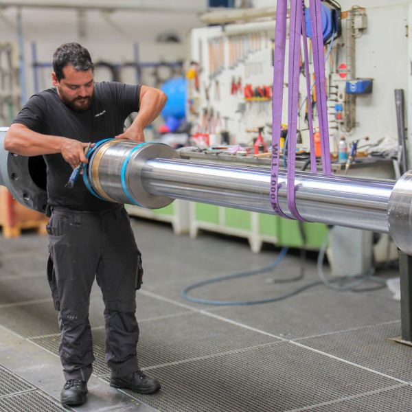 Revision Seilspannzylinder Laax Schenker Hydraulik AG