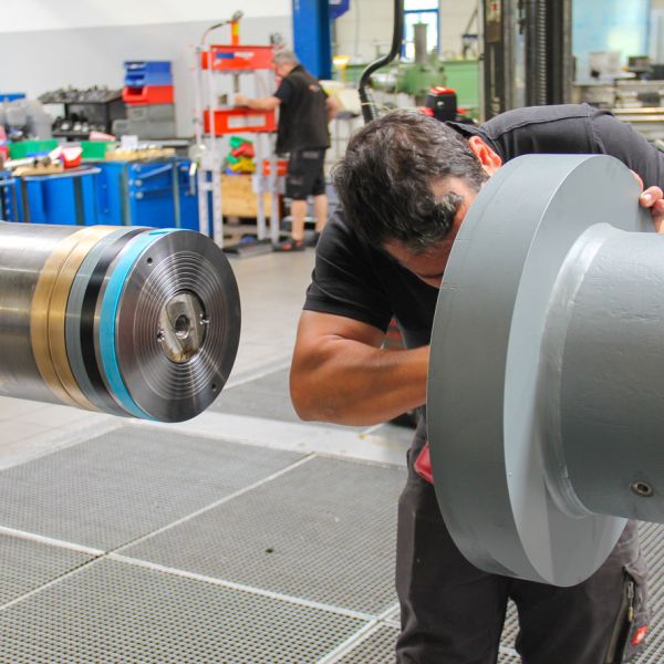 Revision Seilspannzylinder Laax Schenker Hydraulik AG