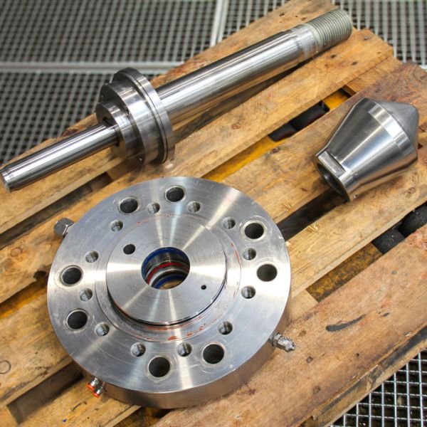 Revision Bypassventile Pumpspeicherwerk Limmern - Schenker Hydraulik AG