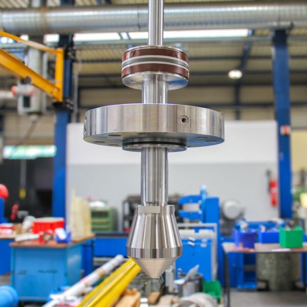 Revision Bypassventile Pumpspeicherwerk Limmern - Schenker Hydraulik AG