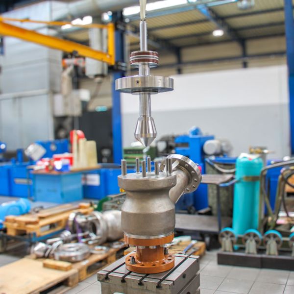 Revision Bypassventile Pumpspeicherwerk Limmern - Schenker Hydraulik AG