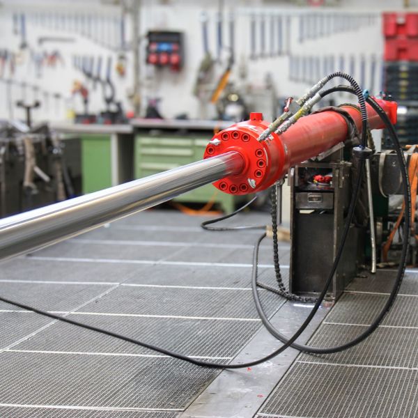 Garaventa Bergbahnen Savognin Schenker Hydraulik AG